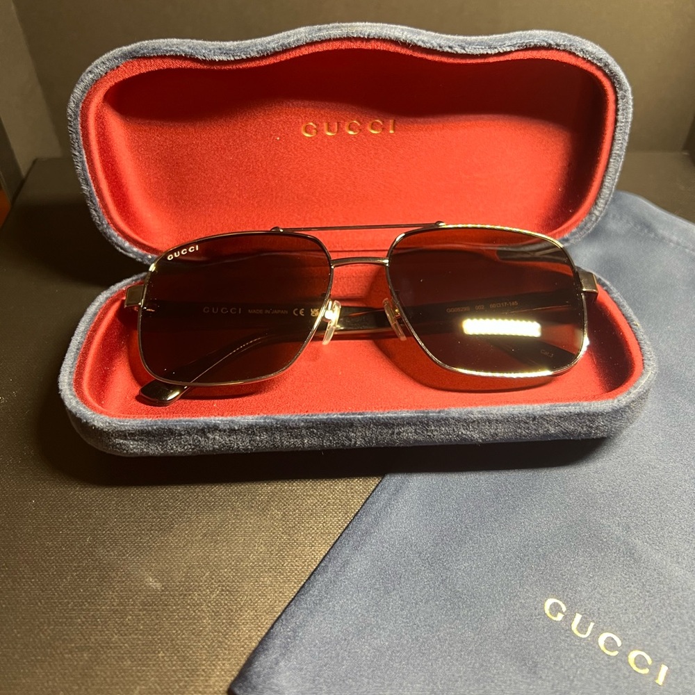 Gucci GG0529s